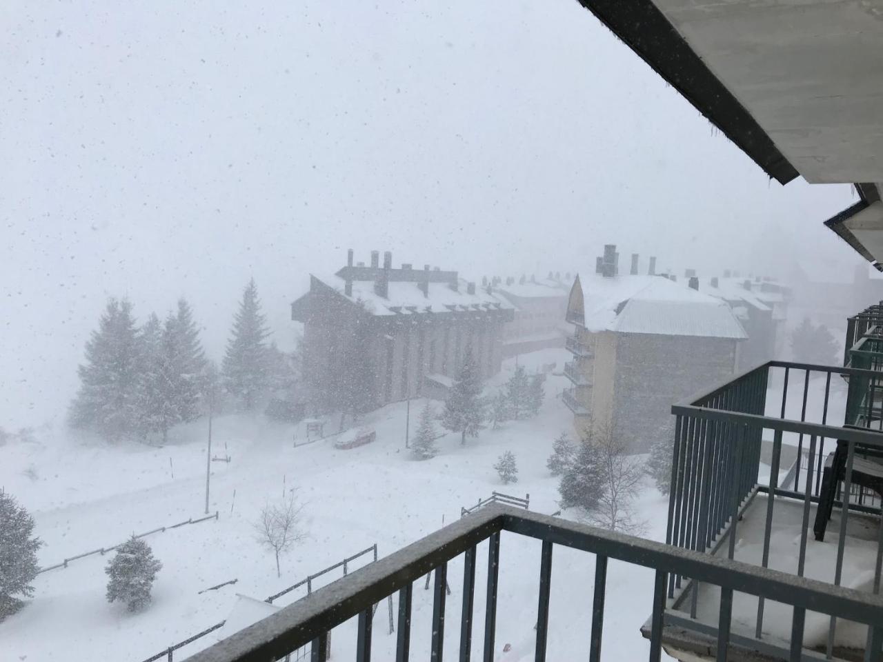 Apartamentos Lorien Candanchú Exteriör bild